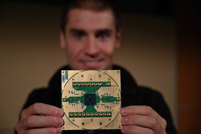 20191211-intel-horse-ridge-1.jpg