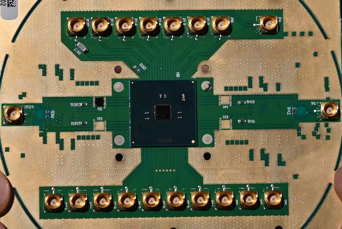 20191211-intel-horse-ridge-4.jpg