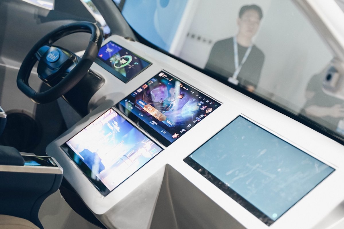 新能源汽車駕艙應(yīng)用展示。